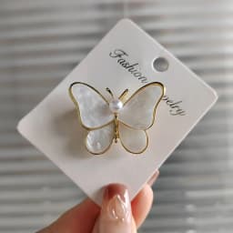 Fashion Pearl and Rhinestone Brooches for Women Baroque Trendy Butterfly Pins Clothes Accessories Wedding Gifts