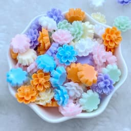 60Pcs New Cute 12mm Mini Little Flower Series Resin Flatback Ornament Jewelry Making Manicure Hairwear Accessories