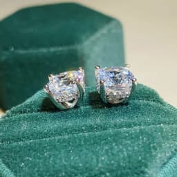 Huitan Women Crystal Cubic Zirconia Stud Earrings High-quality Fashion Versatile Female Everyday Earrings Temperament Jewelry