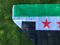 (SKY FLAG) Syria Flag 90*150cm The Syrian Arab Republic Syrian Three Star Flag Banner Hanging Home Decoration Flags