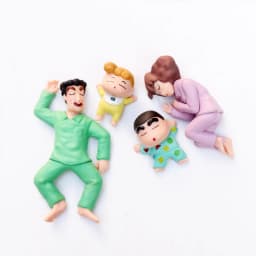 4pcs/set Anime Crayon Shin-chan Action Figure PVC Collection Nohara Shinnosuke Family Portraits Figurine Sleep Model Kids Toys