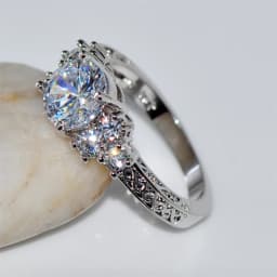 Splendent White Zircon Engagement Ring Luxury Crystal Round Stone Rings For Women Men Silver Color Wedding Bands Stylish Jewelry