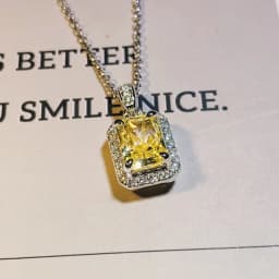 Huitan Luxury Yellow Cubic Zirconia Pendant Necklace for Women Noble Wedding Anniversary Gift Temperament Elegant Lady Jewelry
