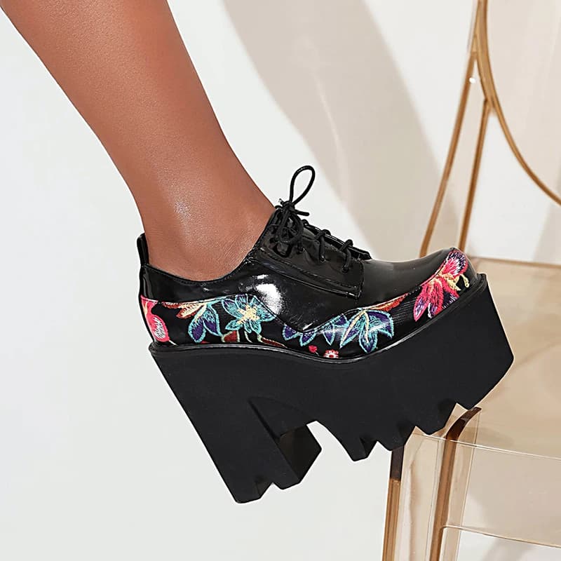 Ultra High Waterproof Platform Wedge Heel Raised Breathable Pumps Embroidered Floral Punk Style Lace Up Polyurethane Sole Pumps