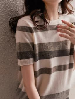 Women's Spring/summer 2022 Loose half Sleeve Striped ice knitted shirt with round collar and short sleeve