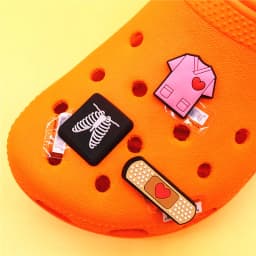 Original 1pcs Band-aid PVC Shoe Charms Decorations Pins Chest X-ray Designer Shoes Buckle Accessories Clog Badges Accessory