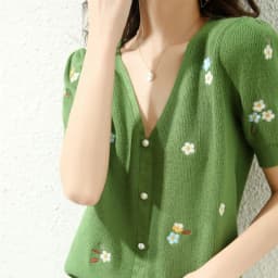V-neck embroidered wool jersey spring/summer 2022 New five-point mid-sleeve top Green short-sleeve woman