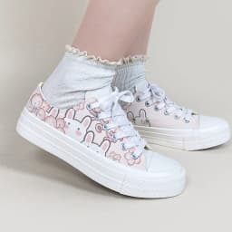 Amy and Michael Lovely Anime Bunny Hand Painted Canvas Shoes Sweet Girls Students Casual Flat Low Top Sneakers Women Trainers