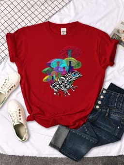 Frog With Mushrooms In Neon Style T Shirt Female Summer Fashion Tee Clothes Sport Street Harajuku Short Sleeve Casual T-Shirts