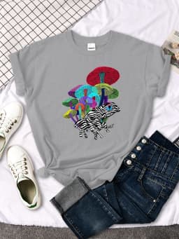 Frog With Mushrooms In Neon Style T Shirt Female Summer Fashion Tee Clothes Sport Street Harajuku Short Sleeve Casual T-Shirts