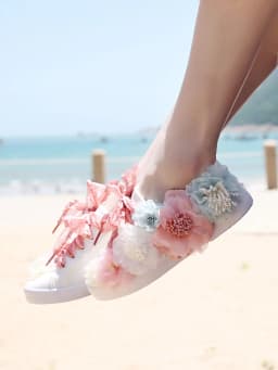 Women's Canvas Shoes Lady's Non-Slip Soft Fashion Casual Shoes Four Seasons White Flat Hand-Made Designer 3D Flower 35-44