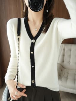 2022 New 100% pure wool sweater Women's autumn/winter Cashmere V-neck sweater pearl button cardigan