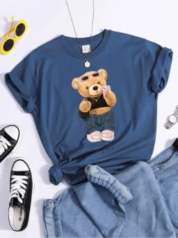 Street Teddy Bear Selfie Swag Girl T-Shirt Vintage Round Neck T-Shirt Vintage Hipster Tshirts Essential Soft Women Tee Shirts