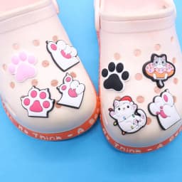 Single Sale 1pcs Shoe Charms Cute Pink Cat's Paw White Cat Slipper Accessories PVC Shoes Ornament For Boys Girls Party Present
