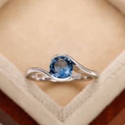 Huitan Luxury Solitaire Band Women's Rings with Blue Cubic Zirconia Simple and Elegant Bridal Wedding Rings 2022 Trendy Jewelry