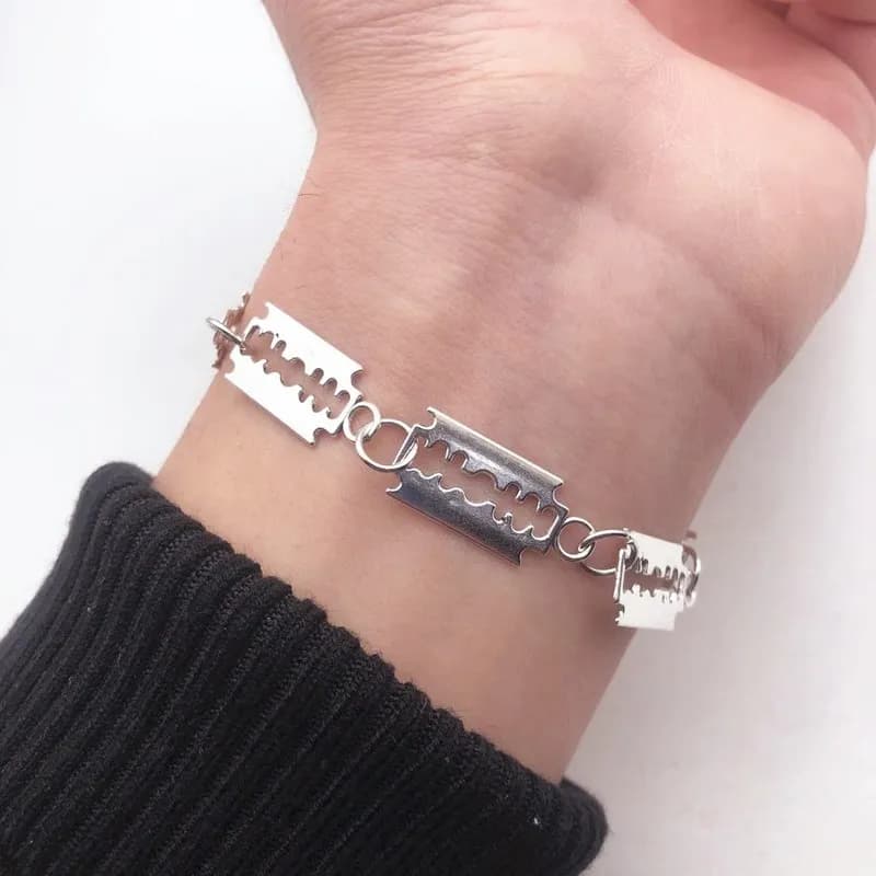2021 Small blade Unisex Choker Bracelet Women Hip-hop Gothic Punk Style Barbed Wire Little Thorns Bracelet Choker Gifts