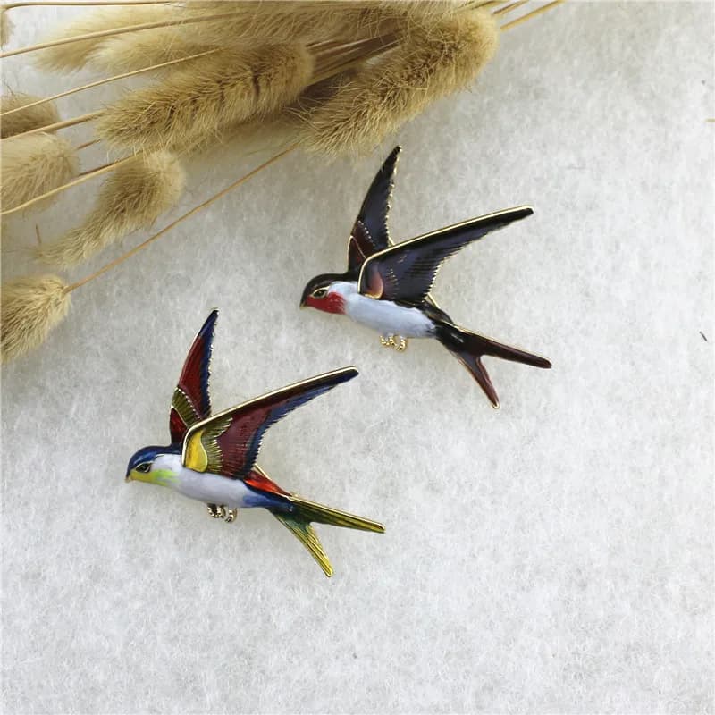 Funny colorful swallow brooch clothing school bag accessories decorative pin animal bird brooches gift
