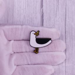 Happiness Is A Seagull with A Stolen Chip Brooch Blessed Bird Lapel Pin Cheeky Gull Cute Badge Pin Theft Accessories