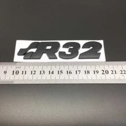 Car 3D Metal R32 Logo Sticker For GOLF 4 Golf 5mk4 mk5 r32 Car Body Trunk Emblem Badge Decal Sticker Car Styling