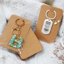 50pcs Keychain Display Cards with Self-Sealing Bags Keychain Card Hold Cardboard for Keyring Jewelry Display Packaging Wholesale