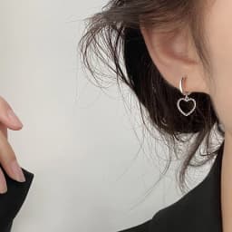 Fashion Asymmetric Love Heart Earrings Silver Color Elegant Sweet Drop Earring For Women Girls Party Wedding Jewelry Accessories