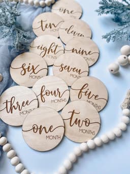 Baby Milestone Cards, Wooden Milestone Signs, Baby Shower Gift, Newborn Photo Props, Baby Monthly Milestone Markers