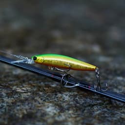 BassLegend Japan Fishing Floating Minnow Jerkbait Cherry Blood Trout Bass Pike Hard Lure MD70 70F
