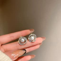 2020 Trendy Unusual Geometric Whirlpool Shape Pearl Clip on Earrings for Woman Non Pierced Exquisite Fashion Jewelry Party