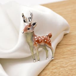 3 Colors Cute Small Deer Brooches for Women Bucks Sika Deer Animal Brooch Pin Coat Accessories Gift