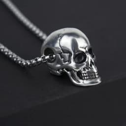 Horror Skull Head Pendant Men's Necklace New Fashion Sliding Metal Pendant Accessories Party Jewelry