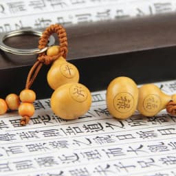 Chinese Traditional Good Luck Gourd Keychain Peach Wood Amulet Car Ornament Keyring Bag Pendant 2022 New Year Gift