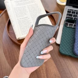 Ultra Thin 3D Knits Skin Phone Case For iPhone 17 16 15 14 12 13 Pro Max 16 Plus 16e Air Soft TPU Cover