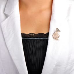 BUCOMEOI Trumpet Shaped Brooches Women Crystal Gold-color Costume Music Brooch Musician Shirts Hijab Pins Corsages