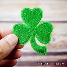 Dinosaur Eye Cat Heart Shoes Patches Embroidery For T-Shirt Iron On Appliques Clothes Jeans Stickers Badges Lightning Hand Beer