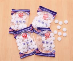 1 Bag Natural Camphor Ball Naphthalene Mothball Natural Mothballs Anti-mold Moth Repellent Pest Control Wardrobe Drawer