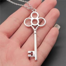 2 Colors Antique Silver Color Antique Bronze Color Vintage Key Pendant Necklace For Women Long Chain Metal Chain Necklace