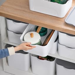 【Lifeideas】Set of 4 Plastic Storage Boxes with Lids in White