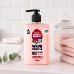 Original Source Hand Wash Vanilla & Raspberry 300ML, Moisturising Liquid Soap for Home and Office