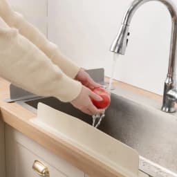 Silicone Sink Baffle Splash Guard Protect Cloth From Splashing Water Baffle Splash Protector For Washing Dishes Faucet Kitchen