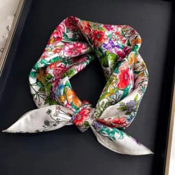 New Scarf 100% Silk Bandana Women Square Scarves Wrap Kerchief Elegant Spring Fashion Luxury High Quality Headband Hijab Shawls