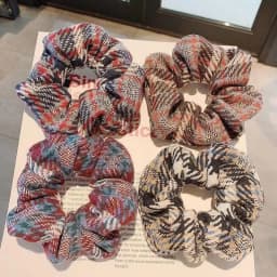 2023 New Year Winter Tweed Hair Chouchous 5pcs Scrunchy Pack Women Retro Style French Scrunches Ponytail Holder Headwear