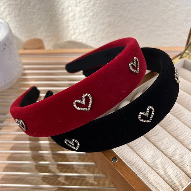 UXSL Retro Velvet Rhinestone Love Heart Headband for Women's Temperament Elegant Hair Band Wide Hair Hoop Hair Accessories Gifts