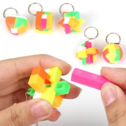 10Pcs Geometrical Puzzle Ball Keychain Educational Toys for Kids Birthday Party Favors Guest Gifts Giveaway Goodie Fillers