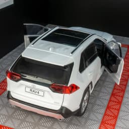 1:24 Toyota RAV4 alloy car model doors and engine hood, trunk can be opened suitable for collection and can be given as a gift