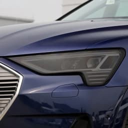 2pcs Black TPU Car Headlight Protector Film Sticker for Audi A4 8V A3 B8 B9 A5 A6 C8 A7 A8 D4 TT E-tron R8