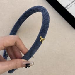 Korean autumn and winter velvet noble narrow version headband simple small bow hair accessories 2025 versatile high cranial top