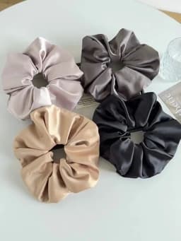 2025 Korean Pure Color Large Scrunchies For Hair Spring New Style Large Colon Hair Ties For Women Fashion Girls Hair Accessories