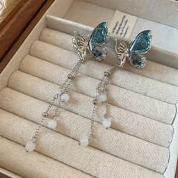 1/2 Pcs New Blue-silver Splicing Butterfly Imitation Pearl Fringe Small Crab Hair Clips for Women Princess Style Bang Shark Clip