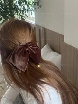 2025 Advanced Feeling Bow Hair Claw Velvet Bowknot Hairpin Crab Clip Back of Head Barrettes For Women Girls Hair Accessories