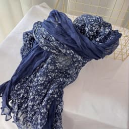 Autumn/Winter New Retro Literary Pleated Thin Versatile Scarf with Small Floral Print